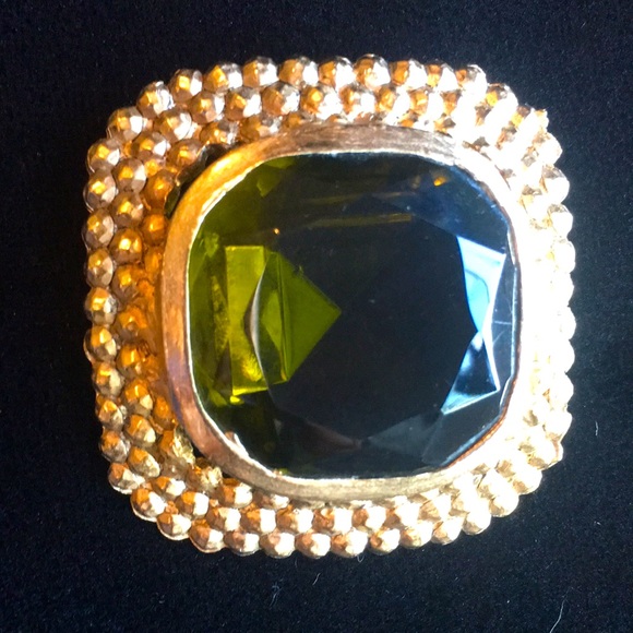 Acessocraft Stunning Peridot Gold Brooch - Picture 1 of 5